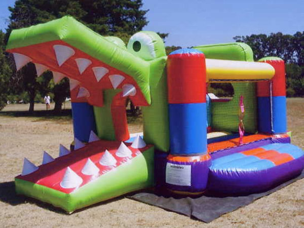 エアートランポリン_ワニゴン